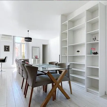 T3 Centre Bright, Balcony, Near Train Station Apartment Perpignan